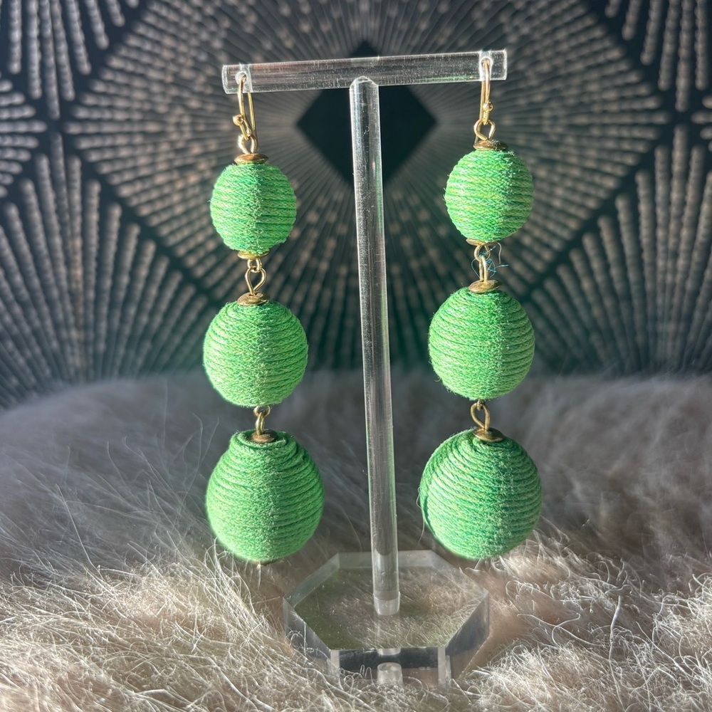 💚Green & Gold Linear Ball Earrings